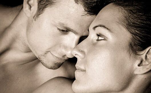 žena a muž zvýšili potenciu vitamínmi